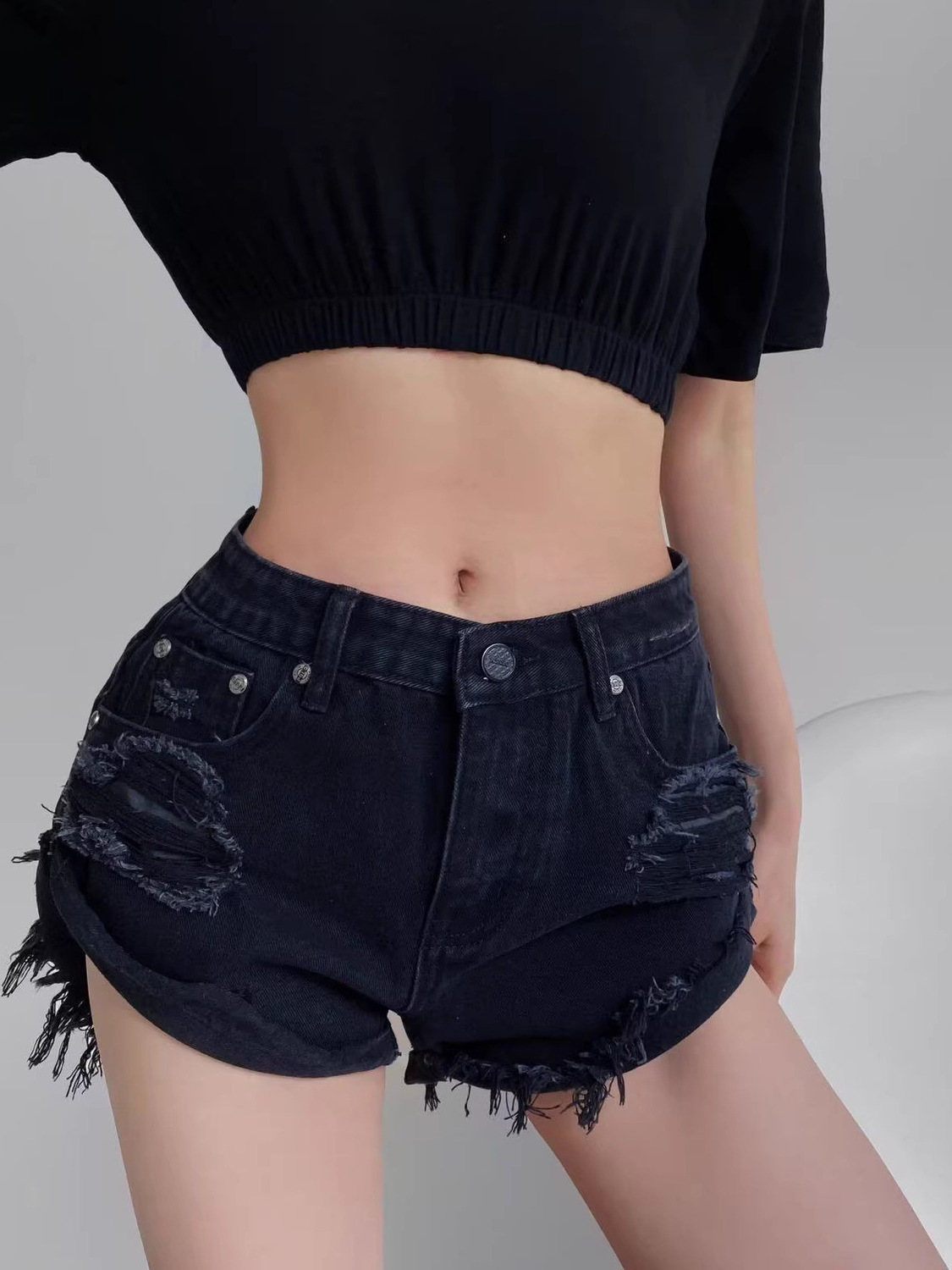 Женские джинсовые шорты с низк – обзор и цена Distressed Jean Rip